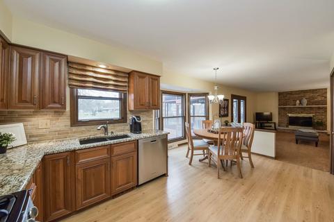 1009 Campbell Ave, Wheaton, IL 60189 photo 6