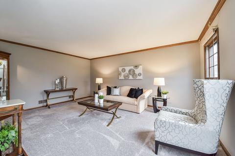 1009 Campbell Ave, Wheaton, IL 60189 photo 3
