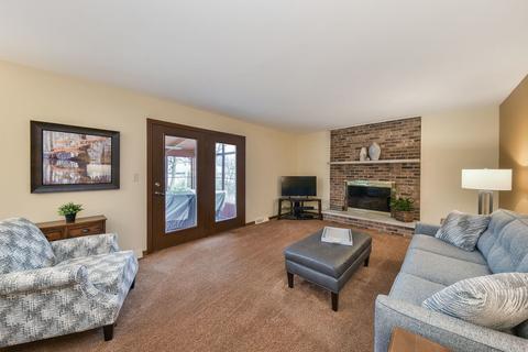 1009 Campbell Ave, Wheaton, IL 60189 photo 10