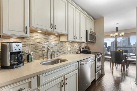 30 E Huron St #4404, Chicago, IL 60611 photo 11