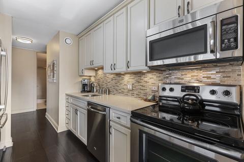 30 E Huron St #4404, Chicago, IL 60611 photo 10