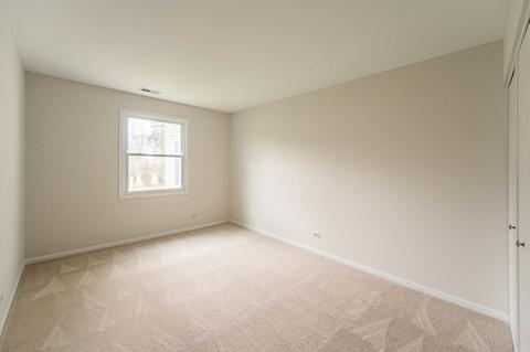 1081 Devonshire Ave, Naperville, IL 60540 photo 8