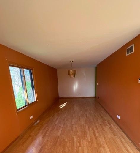 640 W Eggerding Dr, Addison, IL 60101 photo 3