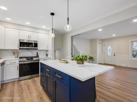 1300 Marcy Ln, Wheeling, IL 60090 photo 9