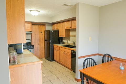 601 N Main St #4N, Normal, IL 61761 photo 14