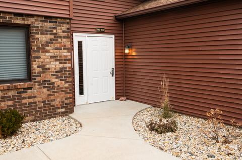 601 N Main St #4N, Normal, IL 61761 photo 2