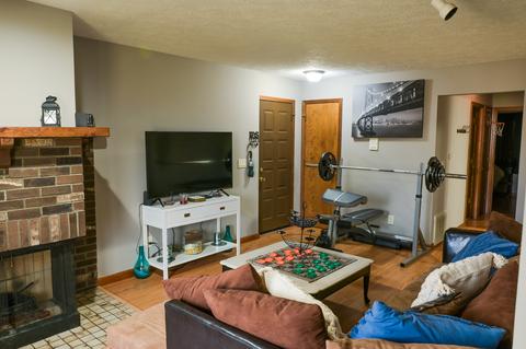 601 N Main St #4N, Normal, IL 61761 photo 9