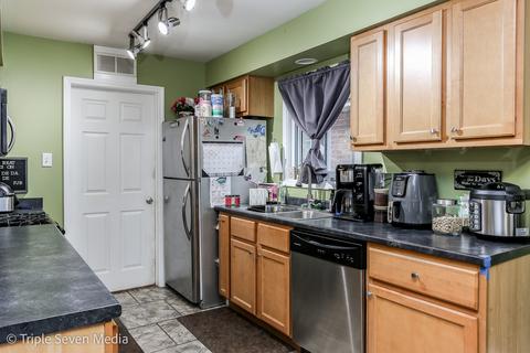 5228 State Rd, Burbank, IL 60459 photo 6