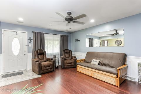 5228 State Rd, Burbank, IL 60459 photo 2
