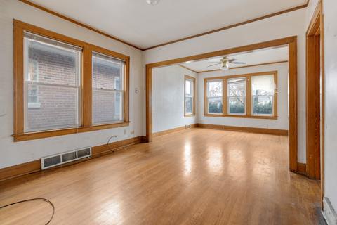 2553 N Mcvicker Ave, Chicago, IL 60639 photo 5