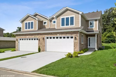 9433 Churchill Dr, Hickory Hills, IL 60457
