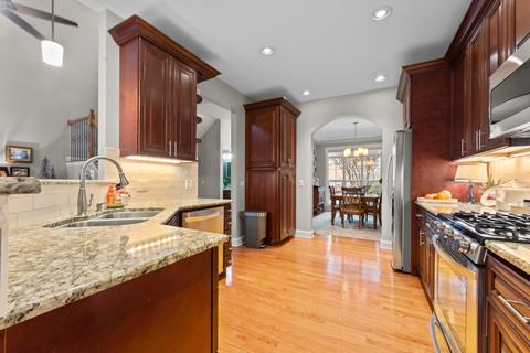178 Partridge Ln, Bartlett, IL 60103 photo 9