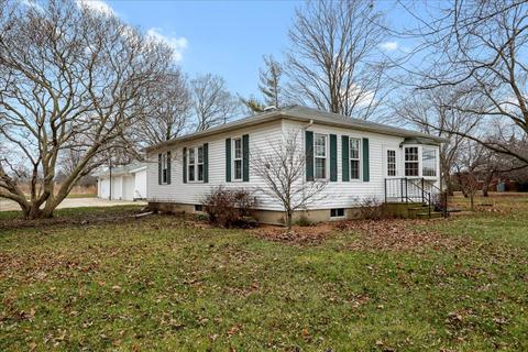 1200 E Pells St, Paxton, IL 60957 photo 1