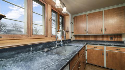 329 E Union St, Rockton, IL 61072 photo 7