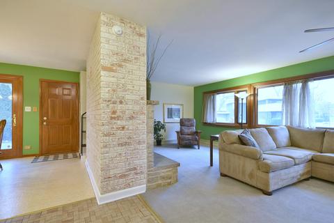 345 E Webster Ave, Elmhurst, IL 60126 photo 4