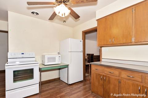 111 N Maple St, Mount Prospect, IL 60056 photo 8