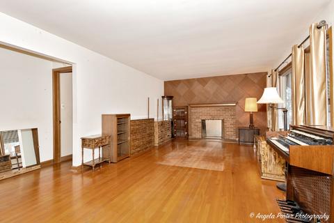 111 N Maple St, Mount Prospect, IL 60056 photo 5