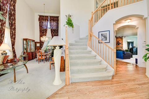 1880 Broadsmore Dr, Algonquin, IL 60102 photo 2