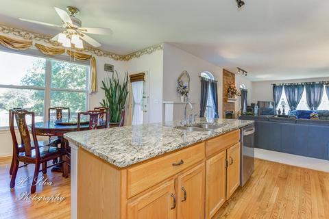 1880 Broadsmore Dr, Algonquin, IL 60102 photo 7