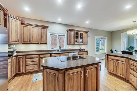 606 Philip Dr, Bartlett, IL 60103 photo 11