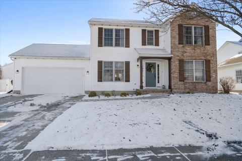 2819 Arrowhead Dr, Bloomington, IL 61704 photo 2