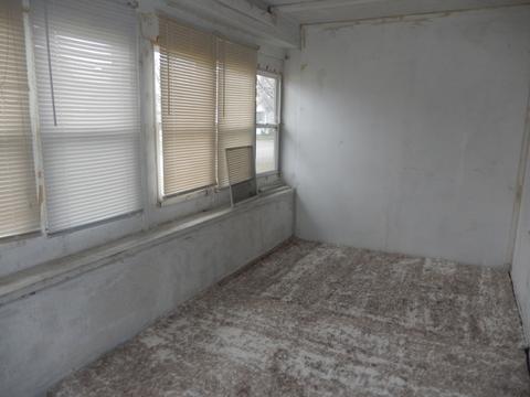 1164 E Maple St, Kankakee, IL 60901 photo 5