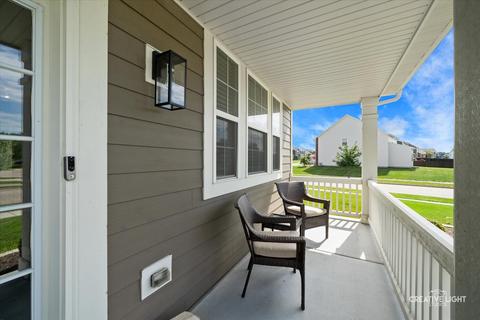 161 Hedgerow Dr, Elgin, IL 60124 photo 3