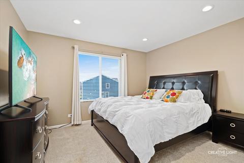 161 Hedgerow Dr, Elgin, IL 60124 photo 20