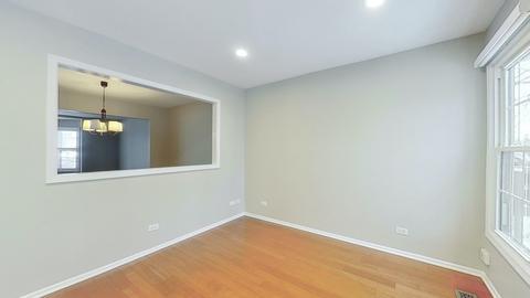 1214 Wheaton Oaks Dr, Wheaton, IL 60187 photo 8