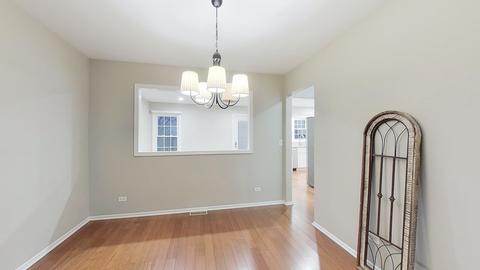 1214 Wheaton Oaks Dr, Wheaton, IL 60187 photo 6