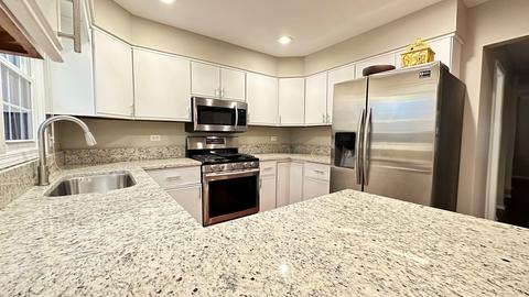 1214 Wheaton Oaks Dr, Wheaton, IL 60187 photo 11