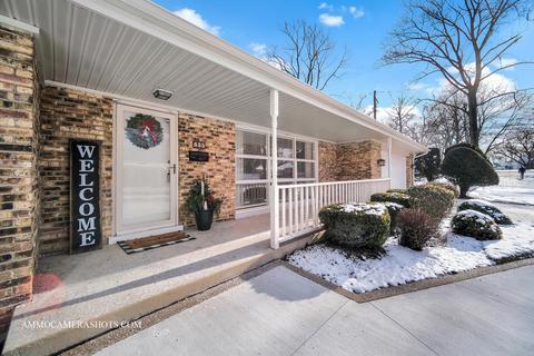 835 Aurora Way, Wheaton, IL 60189 photo 3