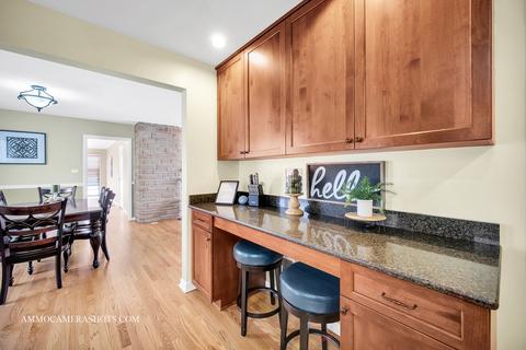 835 Aurora Way, Wheaton, IL 60189 photo 10