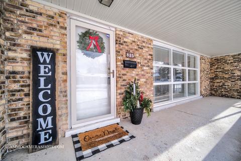 835 Aurora Way, Wheaton, IL 60189 photo 4