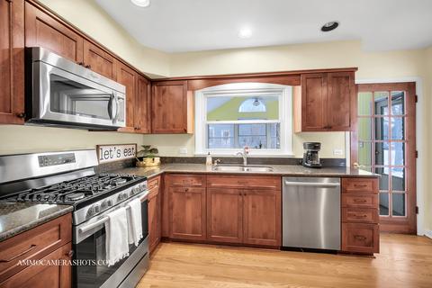 835 Aurora Way, Wheaton, IL 60189 photo 11