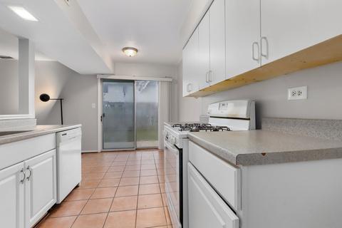 151 Peter Ct #C, Bartlett, IL 60103 photo 11