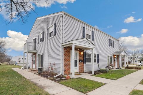151 Peter Ct #C, Bartlett, IL 60103 photo 2