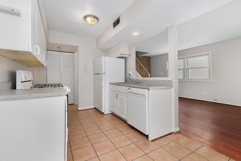 151 Peter Ct #C, Bartlett, IL 60103 photo 8