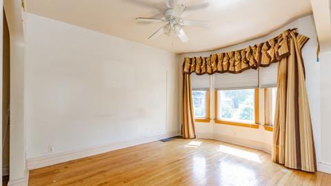 7629 S Champlain Ave, Chicago, IL 60619 photo 4