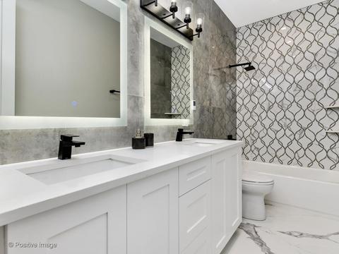 1714 W Nelson St, Chicago, IL 60657 photo 21