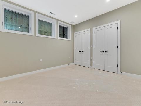 1714 W Nelson St, Chicago, IL 60657 photo 29