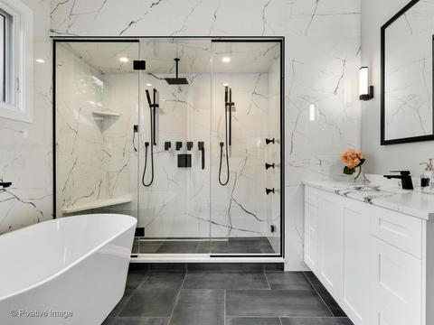1714 W Nelson St, Chicago, IL 60657 photo 16
