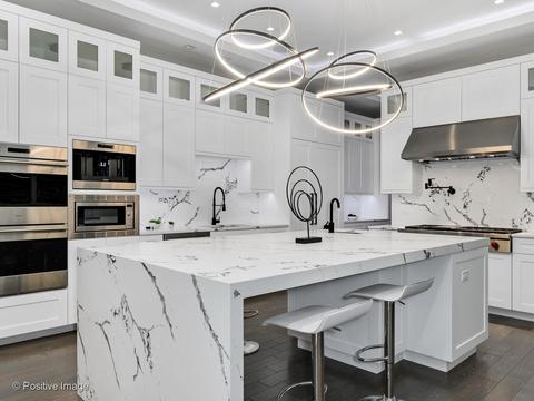 1714 W Nelson St, Chicago, IL 60657 photo 7