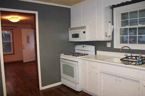 946 S 8th Ave, Kankakee, IL 60901 photo 3
