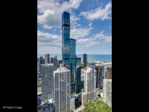 363 E Wacker Dr #6201, Chicago, IL 60601 photo 2