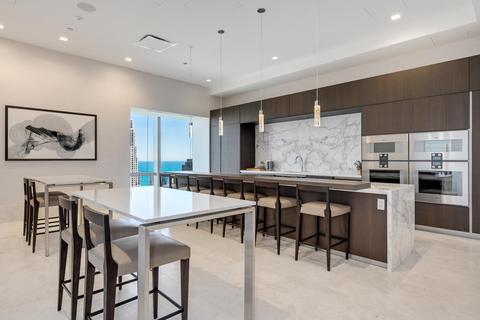 363 E Wacker Dr #6201, Chicago, IL 60601 photo 28
