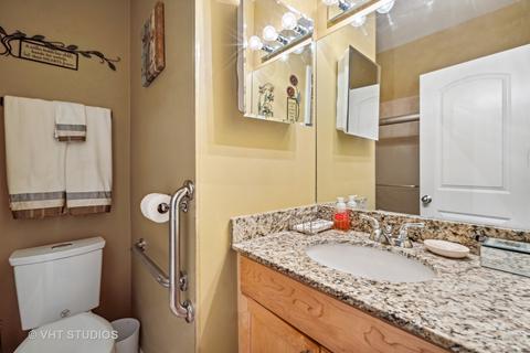 4809 S Champlain Ave, Chicago, IL 60615 photo 7