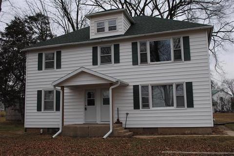 308 E Third St, Leaf River, IL 61047 photo 23