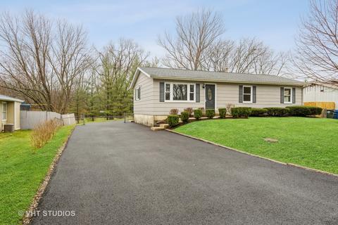 1520 Manhatas Trl, Algonquin, IL 60102 photo 1