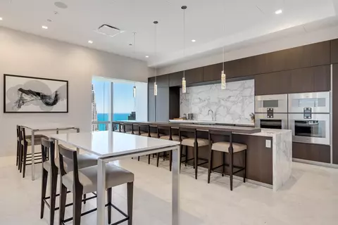 363 E Wacker Dr #2704, Chicago, IL 60601 photo 8